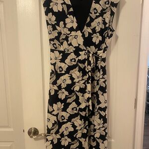 Banana Republic Navy Floral Sleeveless Wrap Dress - Size 8